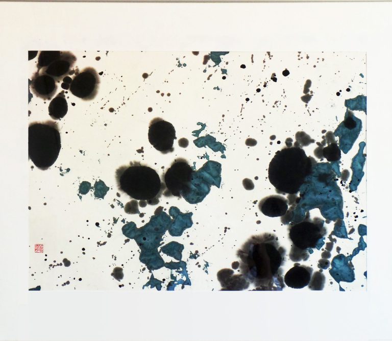 Kunst sagt nicht viel. Präsenz ist einfach das, was da ist. Art doesn't say much. Its mere presence is what it is.